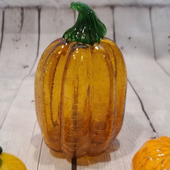 Set of 3 handmade glass blown pumpkins - Picture 3 of 4